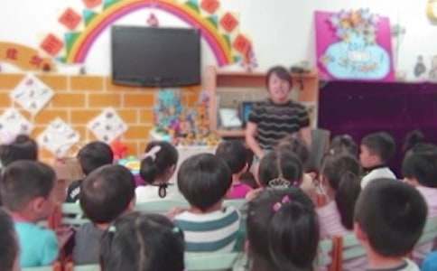 对幼儿园老师的表扬信
