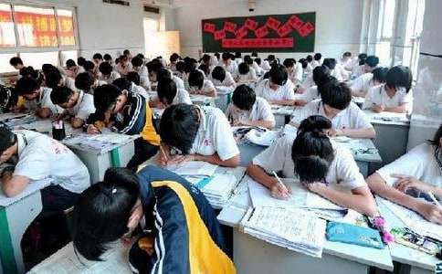 中学生自我介绍集锦15篇